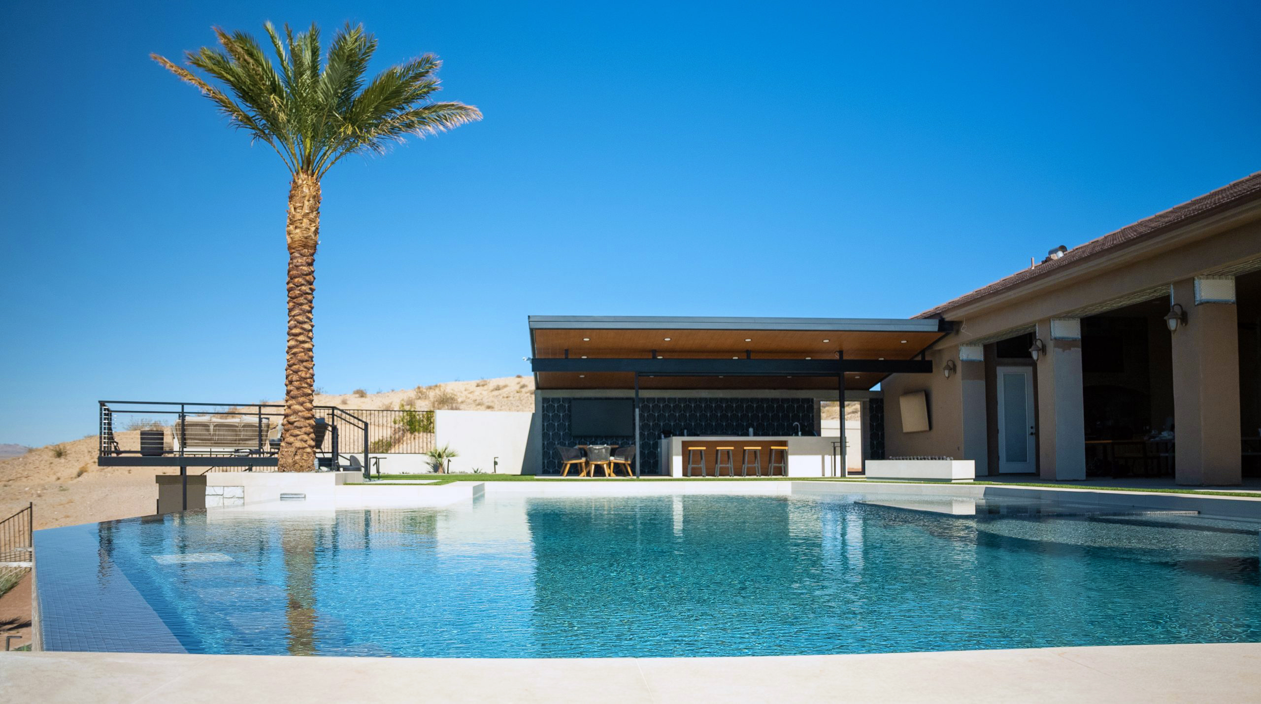 Zero-edge infinity pool with a view